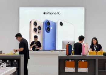 Analysts doubt U.S. iPhone production amid tariff surge