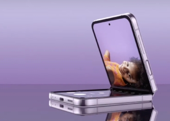 Samsung’s new budget flip phone is coming this summer